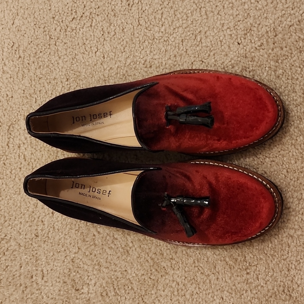 Jon Josef GOGO Ombre Velvet Burgundy Slip-on Loafer with Tassel size 8 (38)